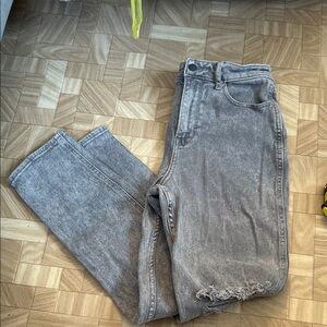 Hollister Women's (1) Ultra High-Rise Ripped Mom Jeans in Washed Gray